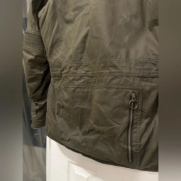 Triumph Motorcycles Barbour International Original Waxed Cotton Jacket - Picture 11 of 11